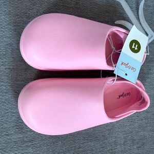 Cat & Jack Pink Kids 11 clogs nwt